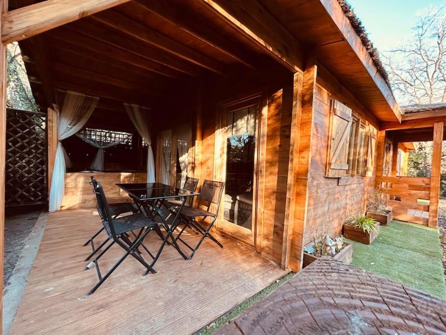 Chalet Bois Jacuzzi Bessan Exteriör bild