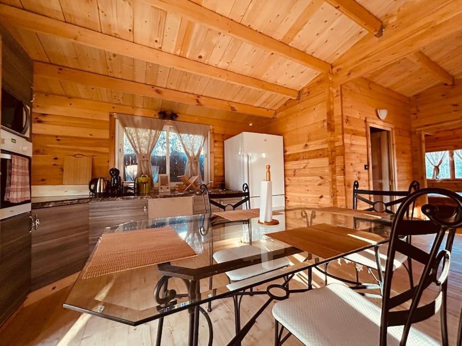 Chalet Bois Jacuzzi Bessan Exteriör bild