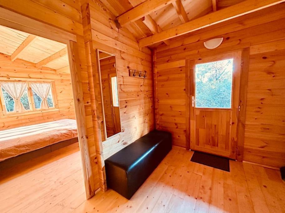 Chalet Bois Jacuzzi Bessan Exteriör bild