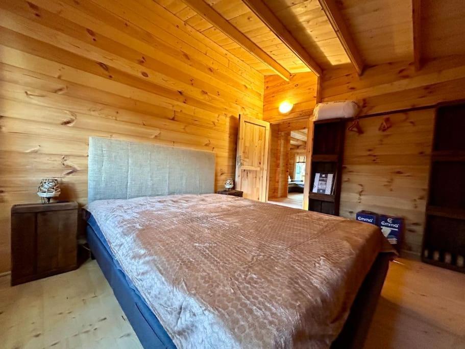 Chalet Bois Jacuzzi Bessan Exteriör bild